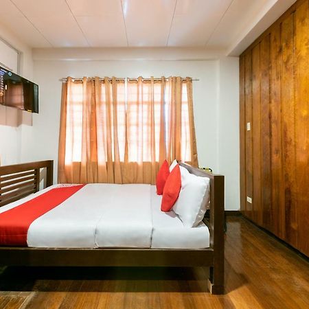 Oyo 122 The Peak Pines Pension Baguio City Buitenkant foto